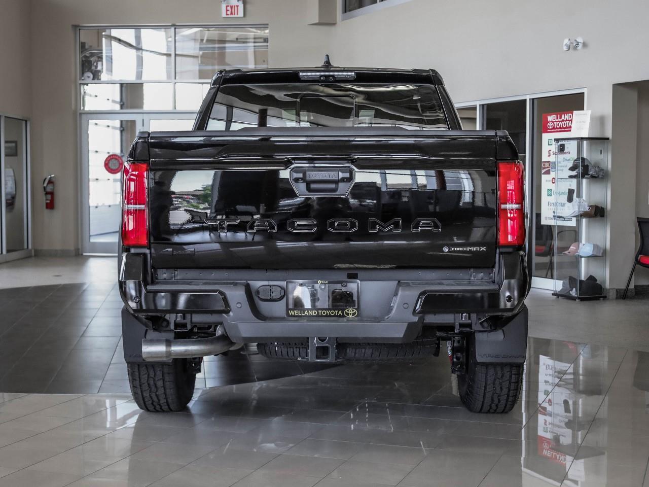 2026 Toyota TACOMA HYBRID  Photo4