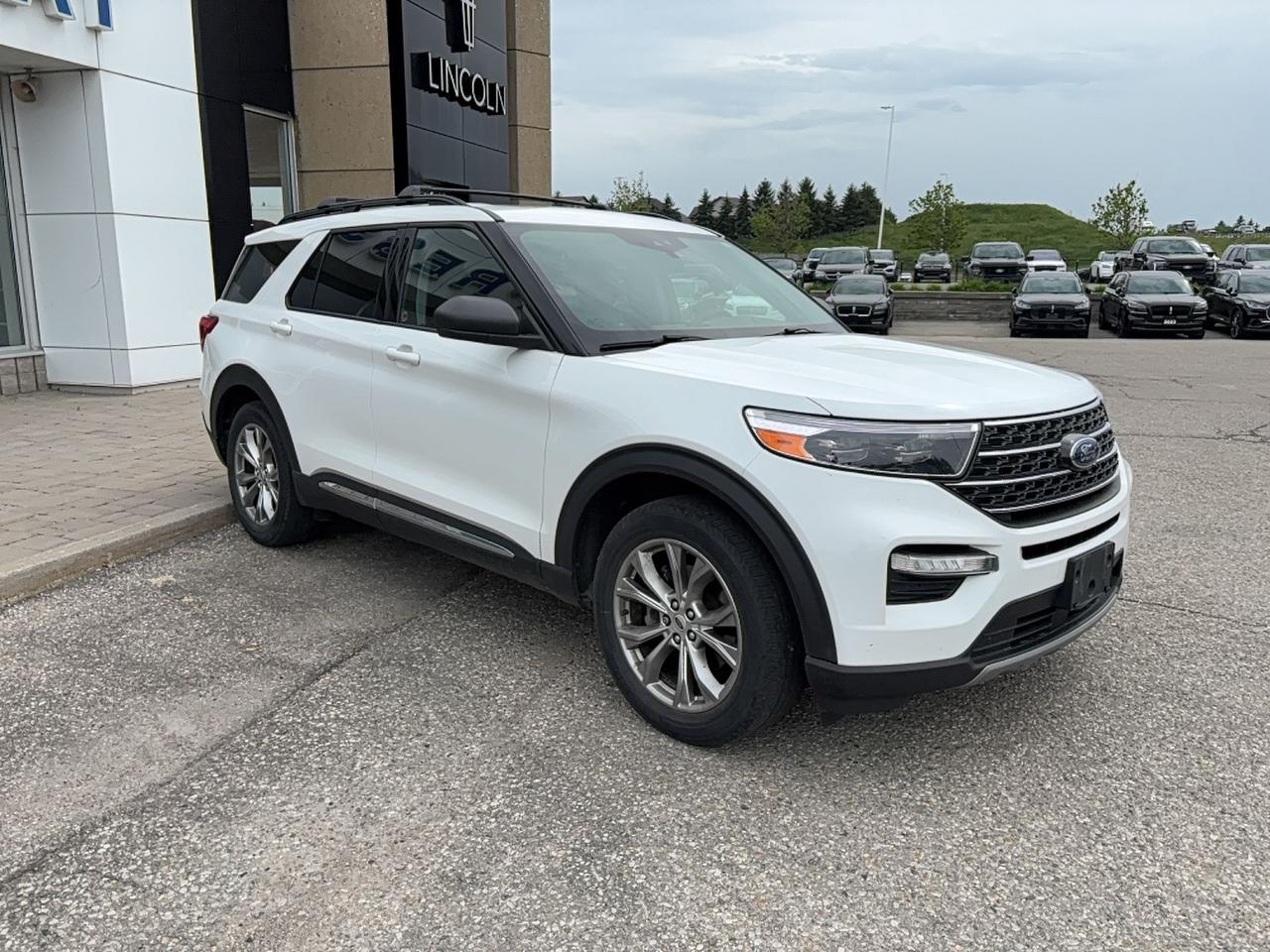 2020 Ford Explorer LOCAL TRADE! EXWAY SERVICED! LOADED 202A! ROOF,20s Photo2