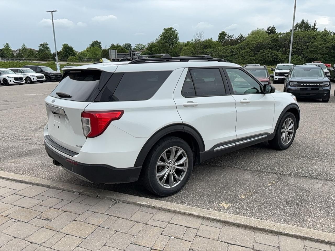 2020 Ford Explorer LOCAL TRADE! EXWAY SERVICED! LOADED 202A! ROOF,20s Photo