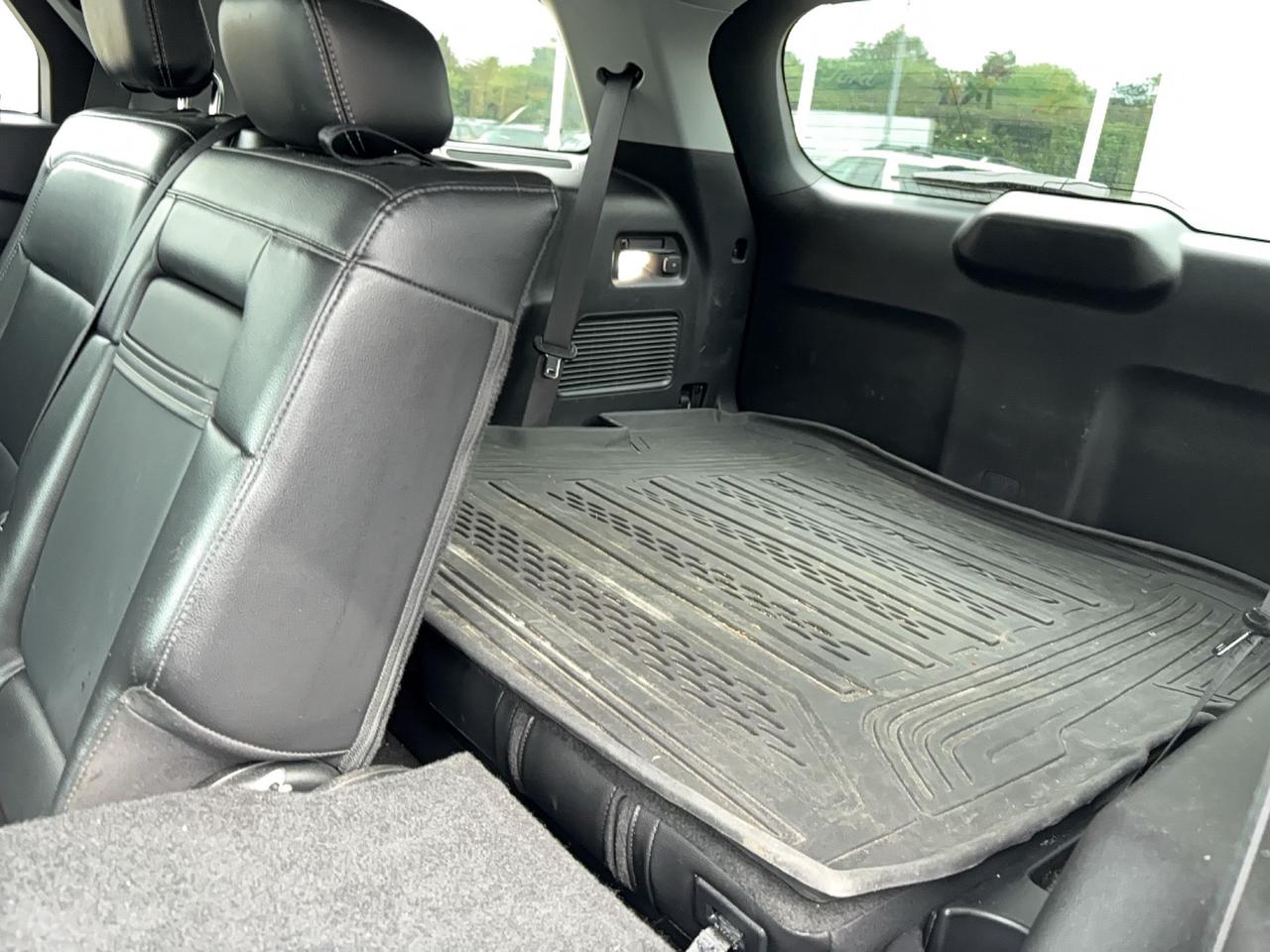 2020 Ford Explorer LOCAL TRADE! EXWAY SERVICED! LOADED 202A! ROOF,20s Photo