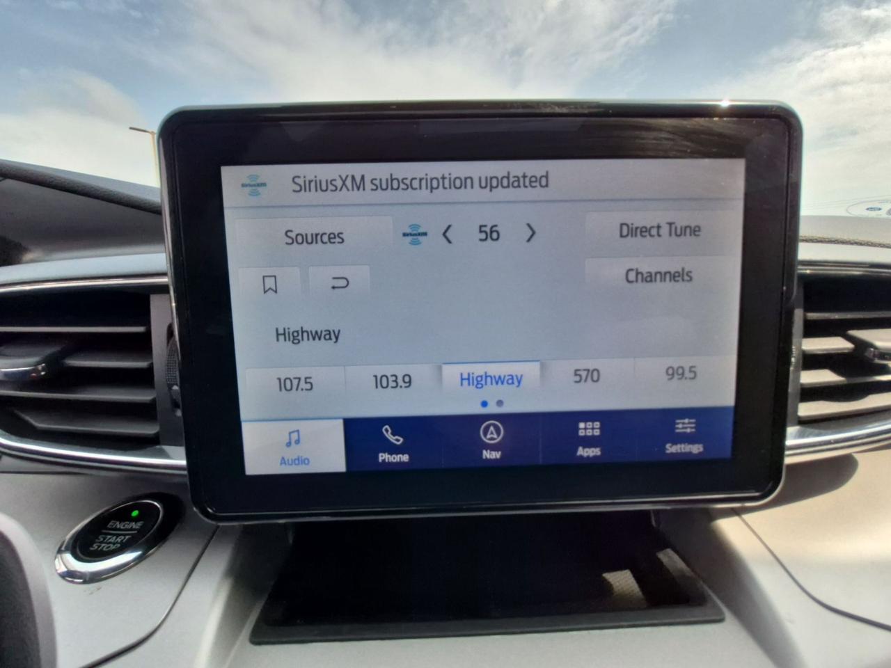 2020 Ford Explorer LOCAL TRADE! EXWAY SERVICED! LOADED 202A! ROOF,20s Photo