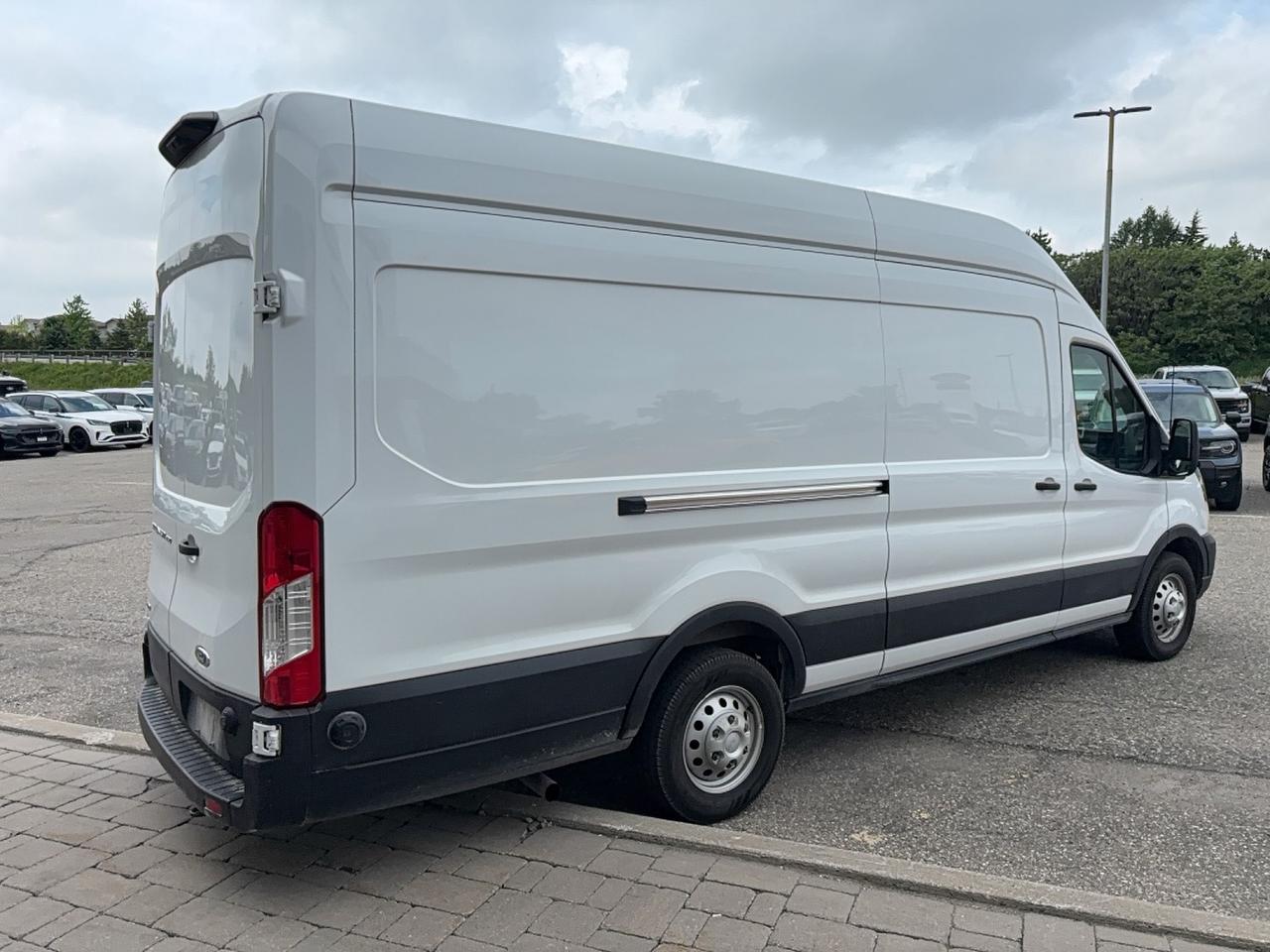 2025 Ford Transit EXT LENGTH! HIGH ROOF, AWD,  REAR CAMERA! Photo4