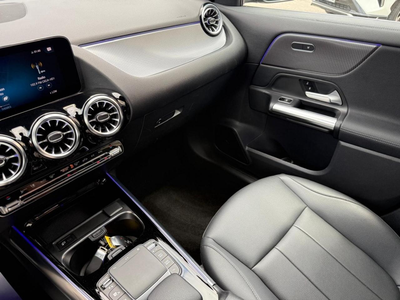 2022 Mercedes-Benz GLA GLA 250 4MATIC/ LEATHER /SUNROOF /NAVI/ CARPLAY Photo