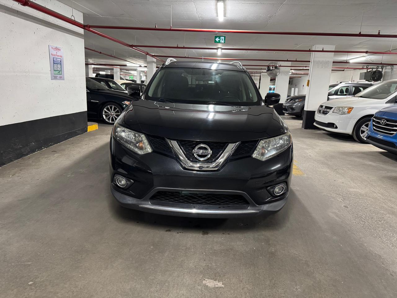 2016 Nissan Rogue SV Photo