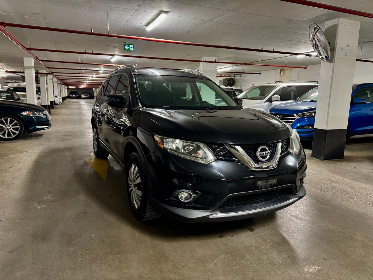 2016 Nissan Rogue SV Photo