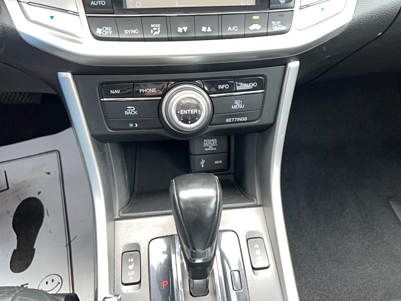 2015 Honda Accord Touring Photo