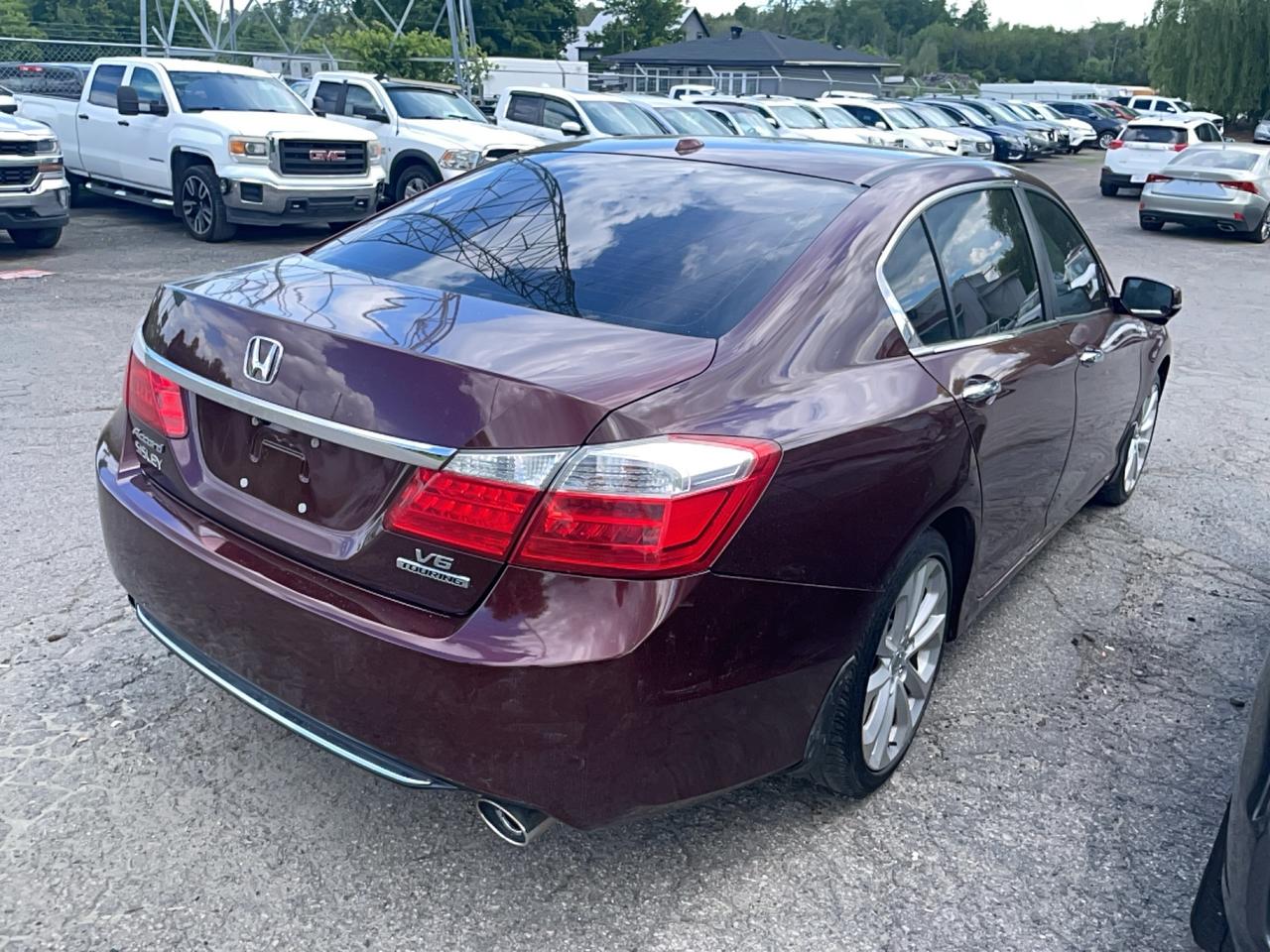 2015 Honda Accord Touring Photo3