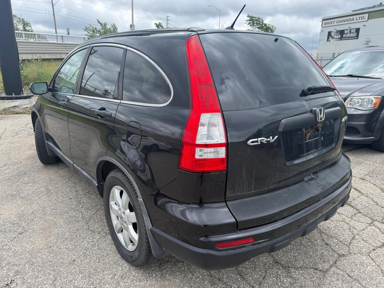 2010 Honda CR-V LX / AUTO / AC / YOU SAFETY YOU SAVE Photo