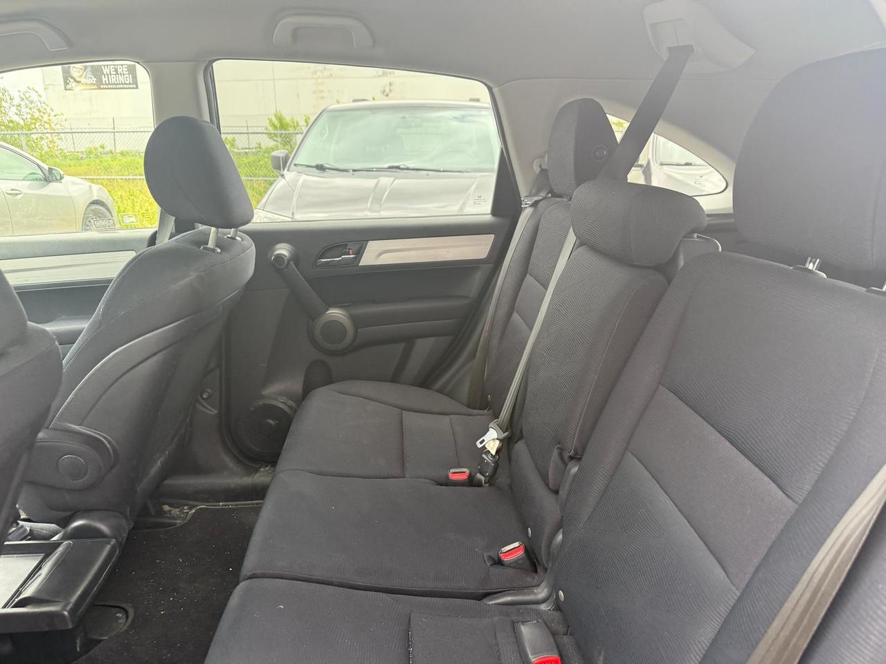 2010 Honda CR-V LX / AUTO / AC / YOU SAFETY YOU SAVE Photo