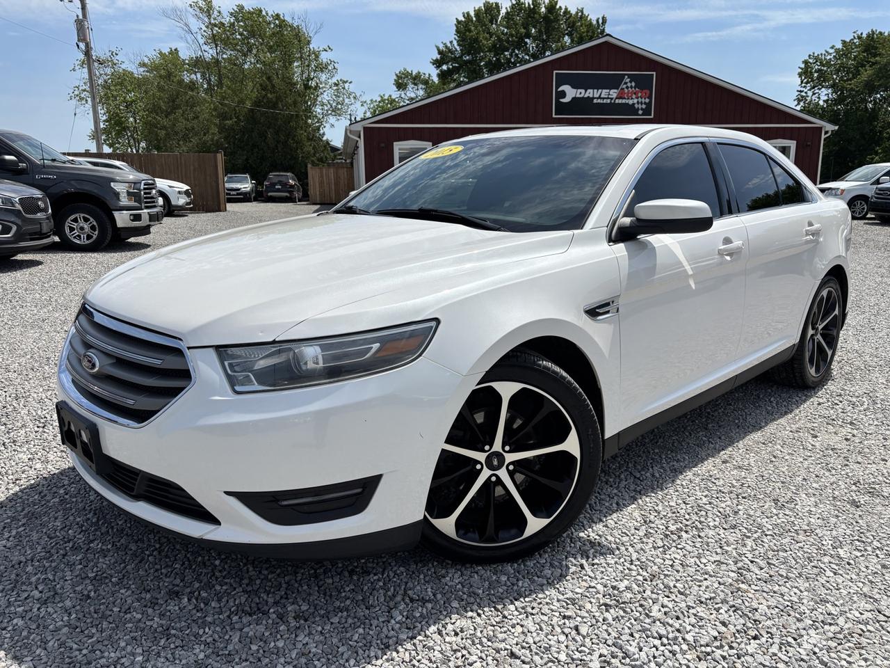 Used 2015 Ford Taurus SEL for sale in Dunnville, ON
