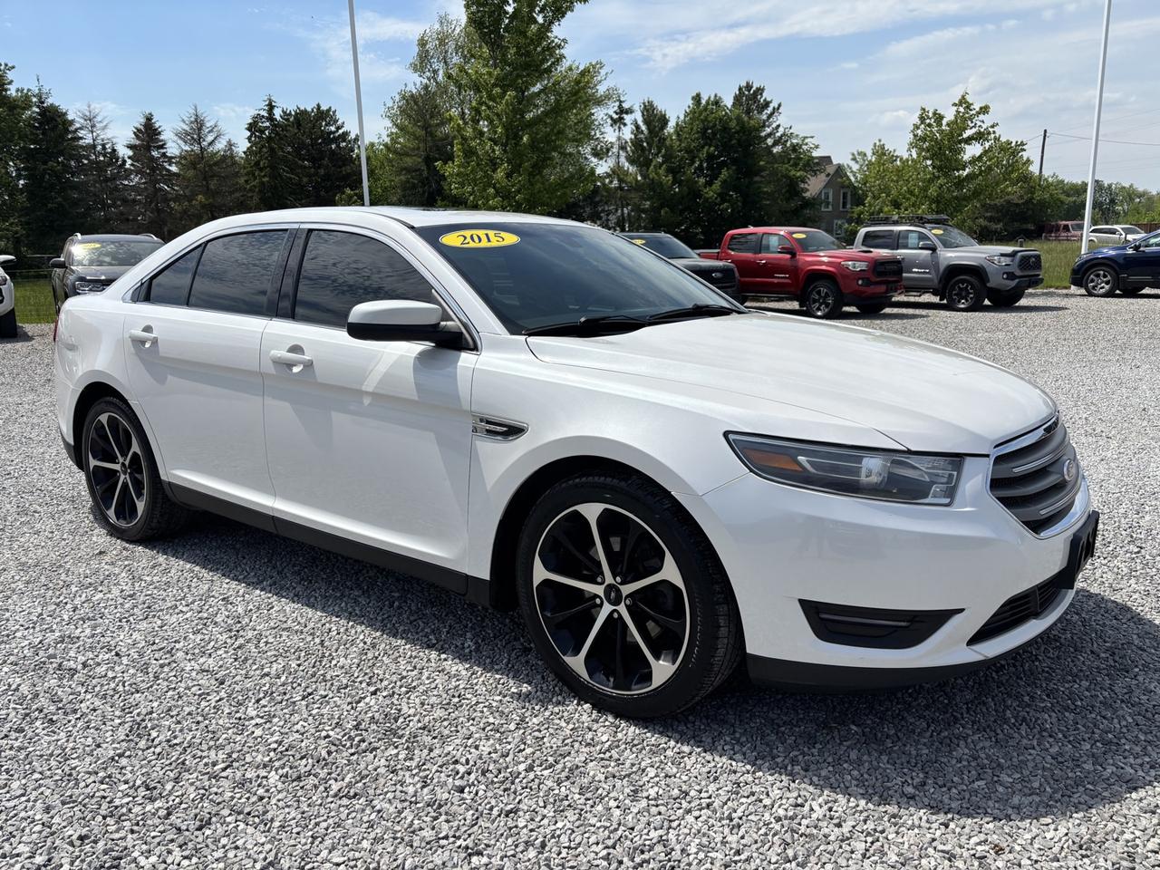 2015 Ford Taurus SEL ~WELL MAINTAINED~ACCIDENT FREE~ Photo