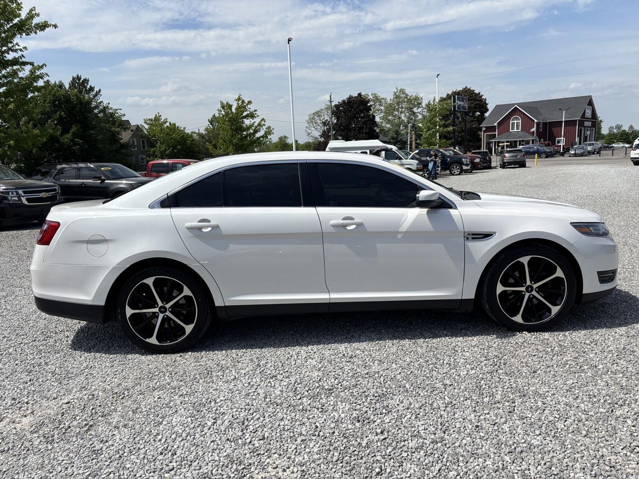 2015 Ford Taurus SEL ~WELL MAINTAINED~ACCIDENT FREE~ Photo