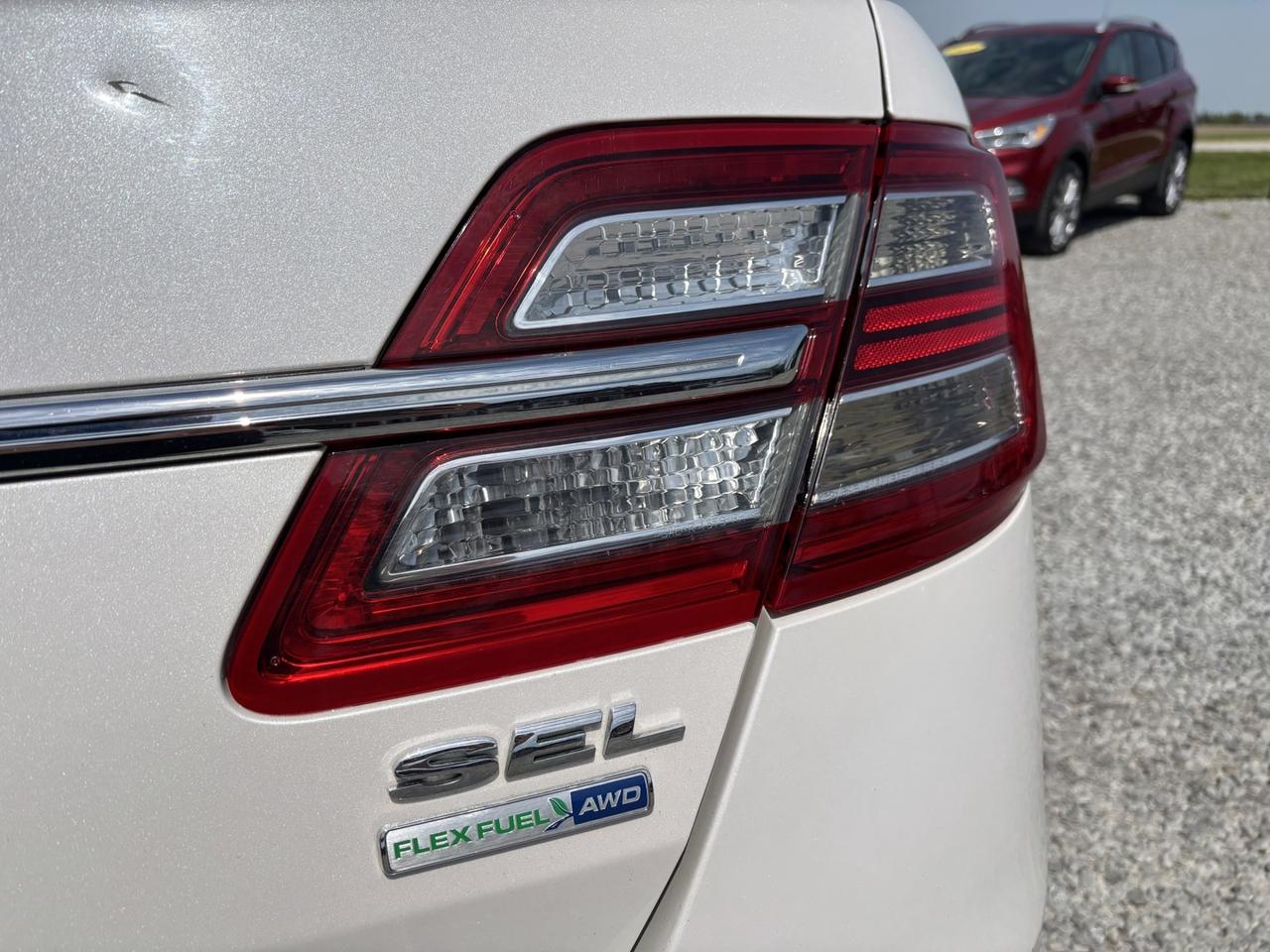 2015 Ford Taurus SEL ~WELL MAINTAINED~ACCIDENT FREE~ Photo