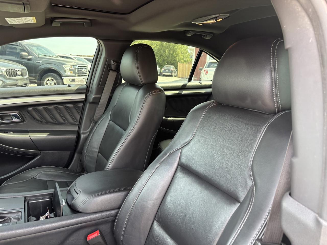 2015 Ford Taurus SEL ~WELL MAINTAINED~ACCIDENT FREE~ Photo