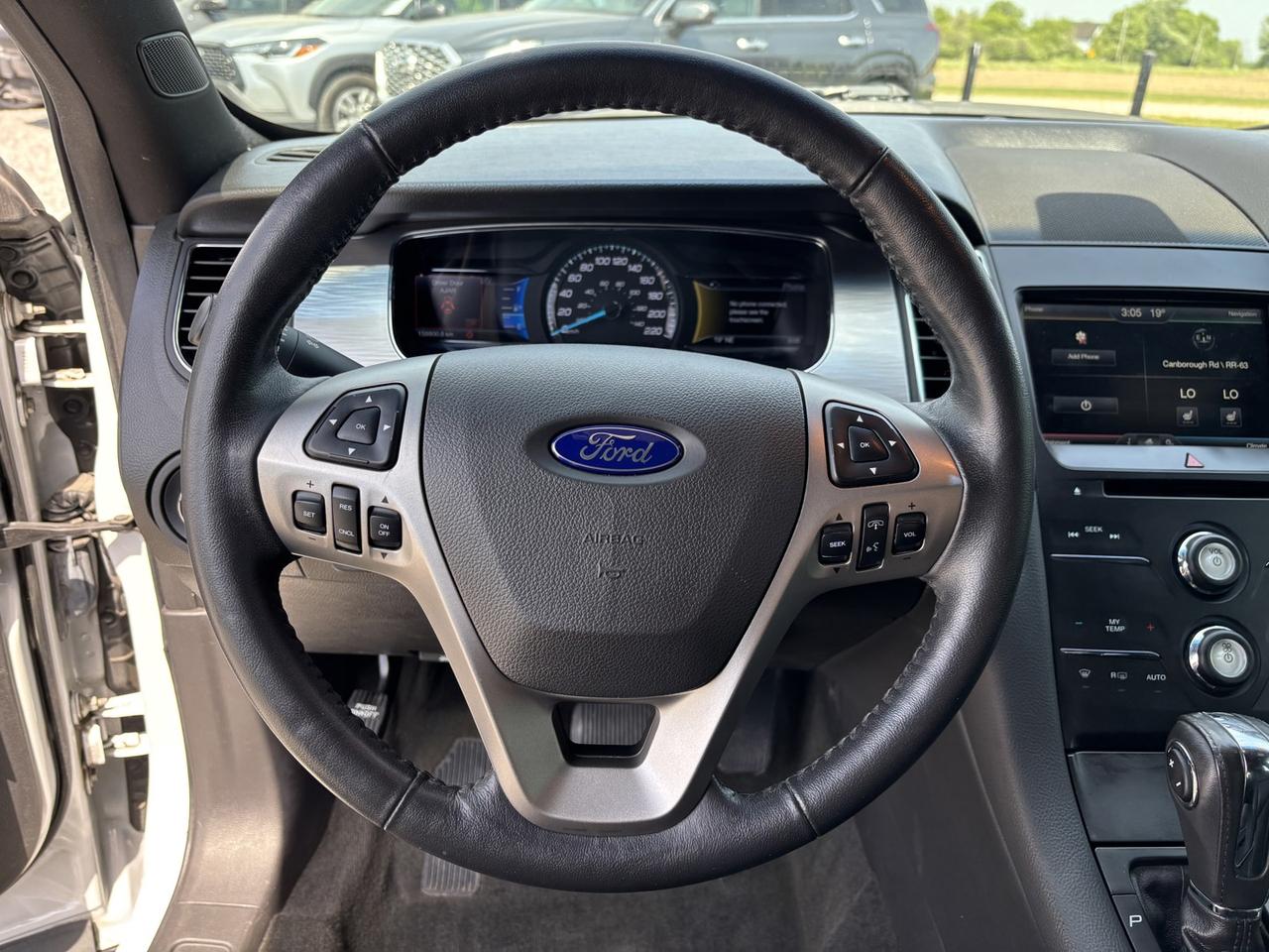 2015 Ford Taurus SEL ~WELL MAINTAINED~ACCIDENT FREE~ Photo