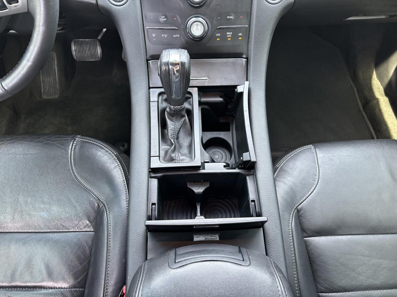 2015 Ford Taurus SEL ~WELL MAINTAINED~ACCIDENT FREE~ Photo