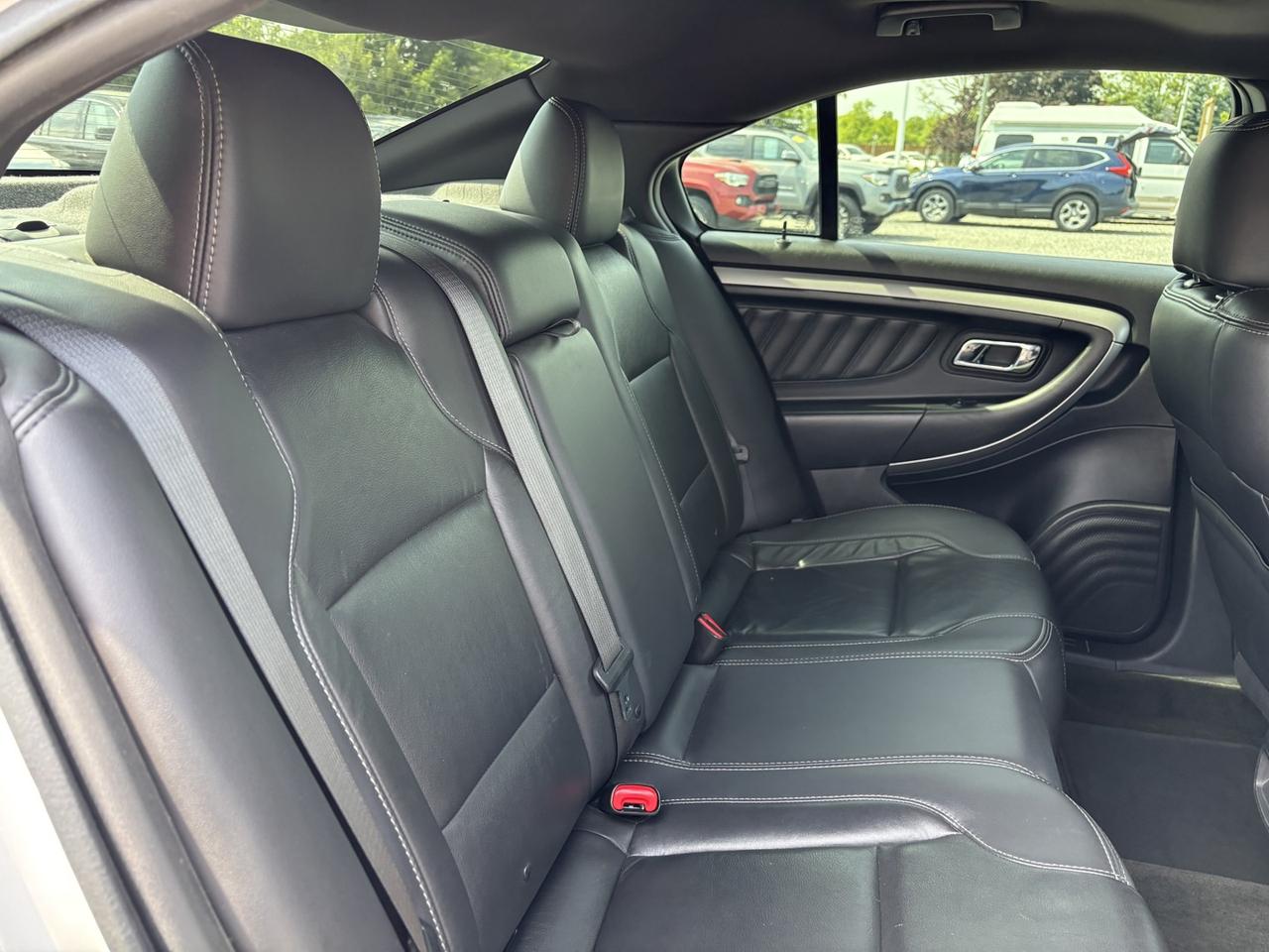 2015 Ford Taurus SEL ~WELL MAINTAINED~ACCIDENT FREE~ Photo