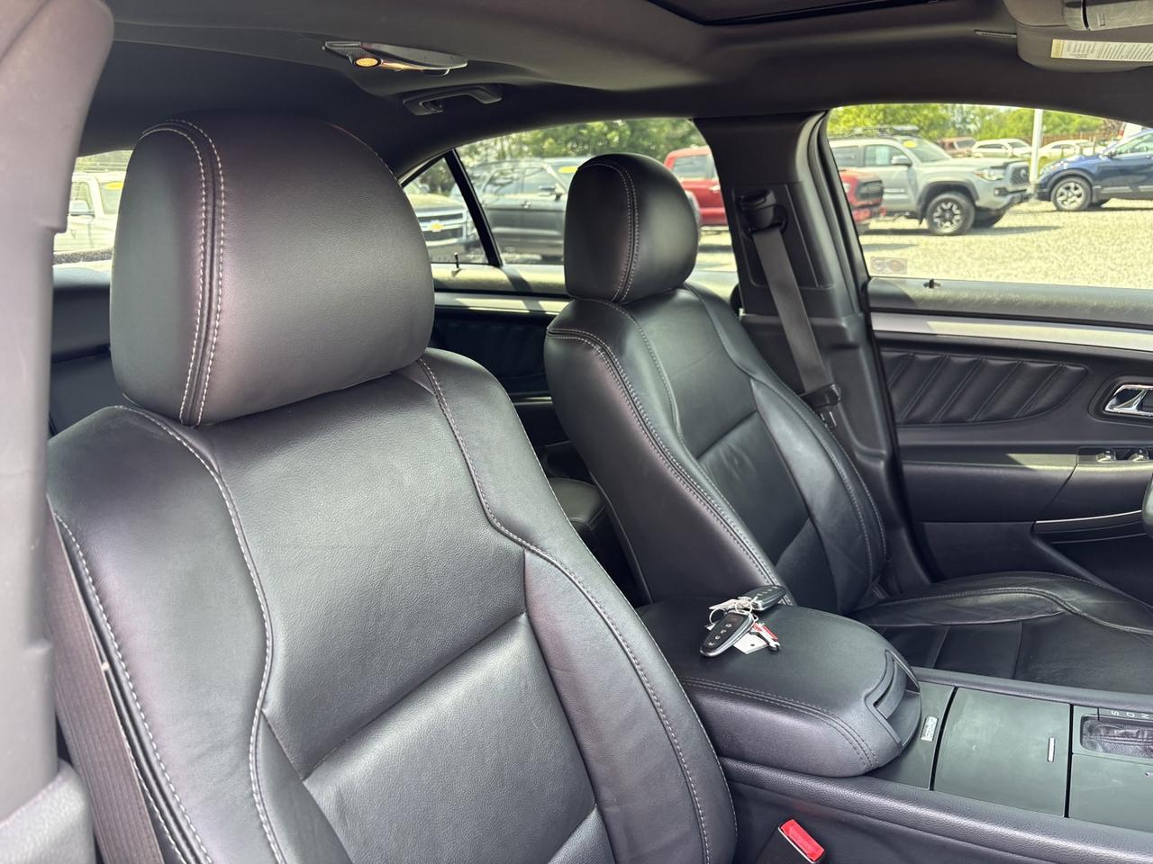 2015 Ford Taurus SEL ~WELL MAINTAINED~ACCIDENT FREE~ Photo