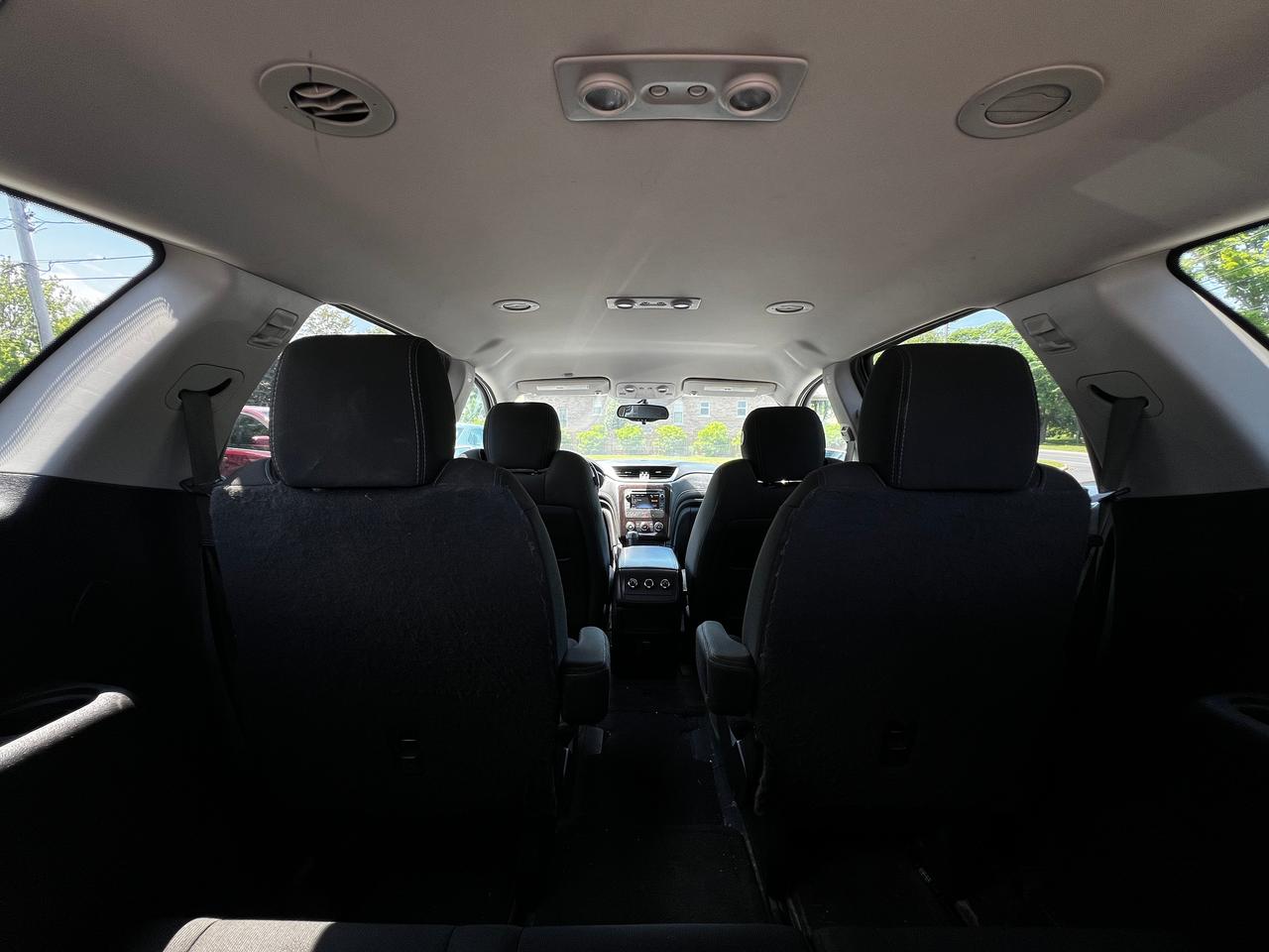 2015 Chevrolet Traverse LT Photo