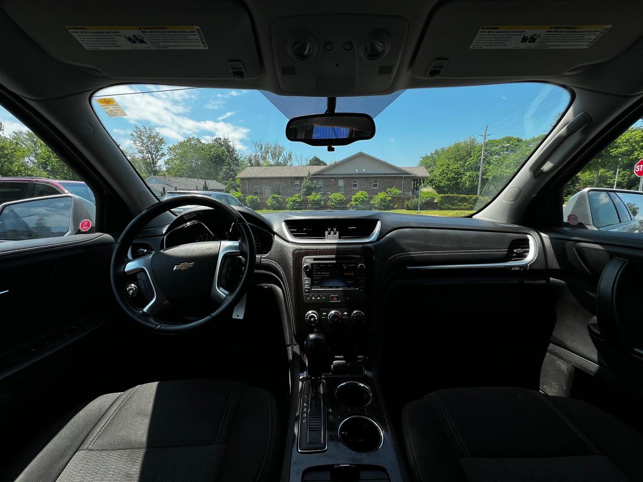2015 Chevrolet Traverse LT Photo