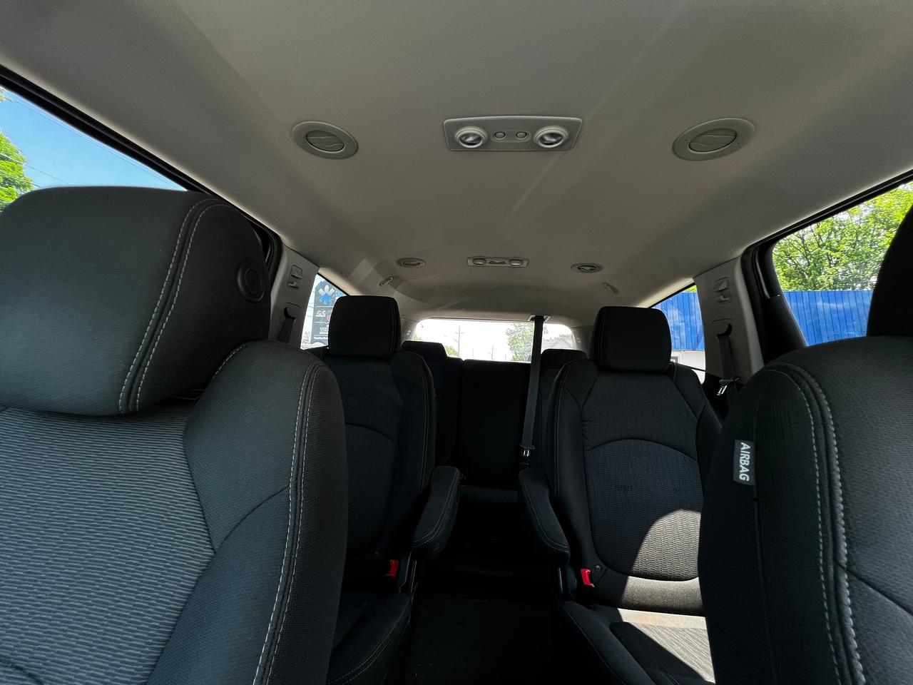 2015 Chevrolet Traverse LT - Photo #17
