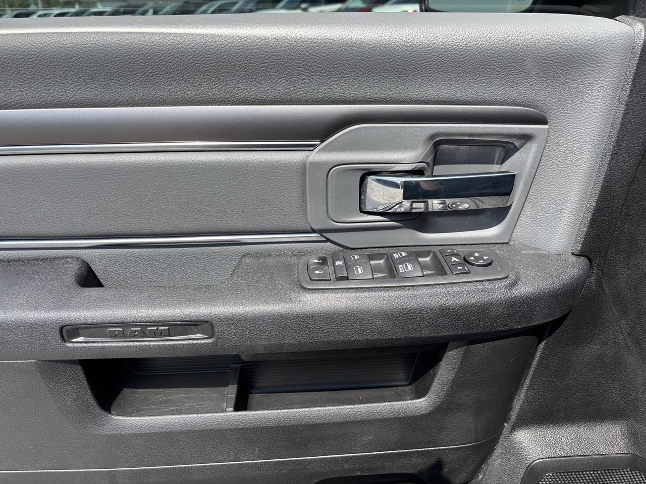 2022 RAM 1500 SLT Photo