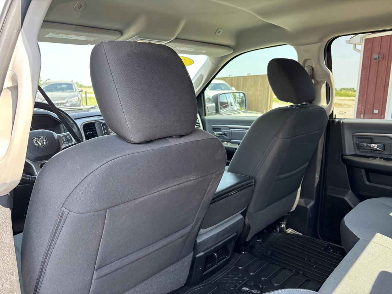 2022 RAM 1500 SLT Photo