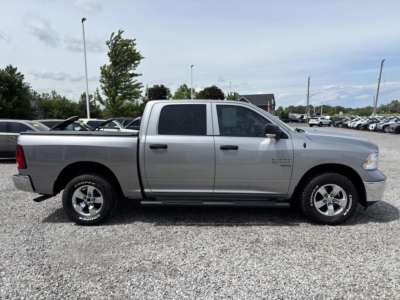2022 RAM 1500 SLT Photo
