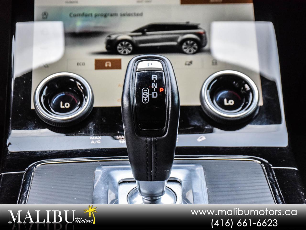 2021 Land Rover Range Rover Evoque R-DYNAMIC SE Photo