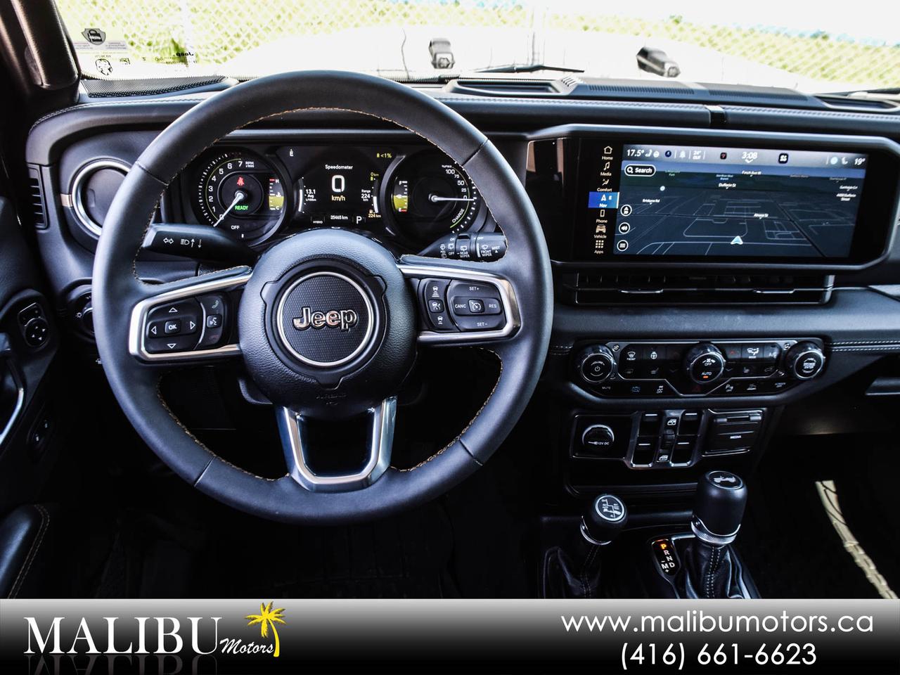 2024 Jeep Wrangler Sahara Photo