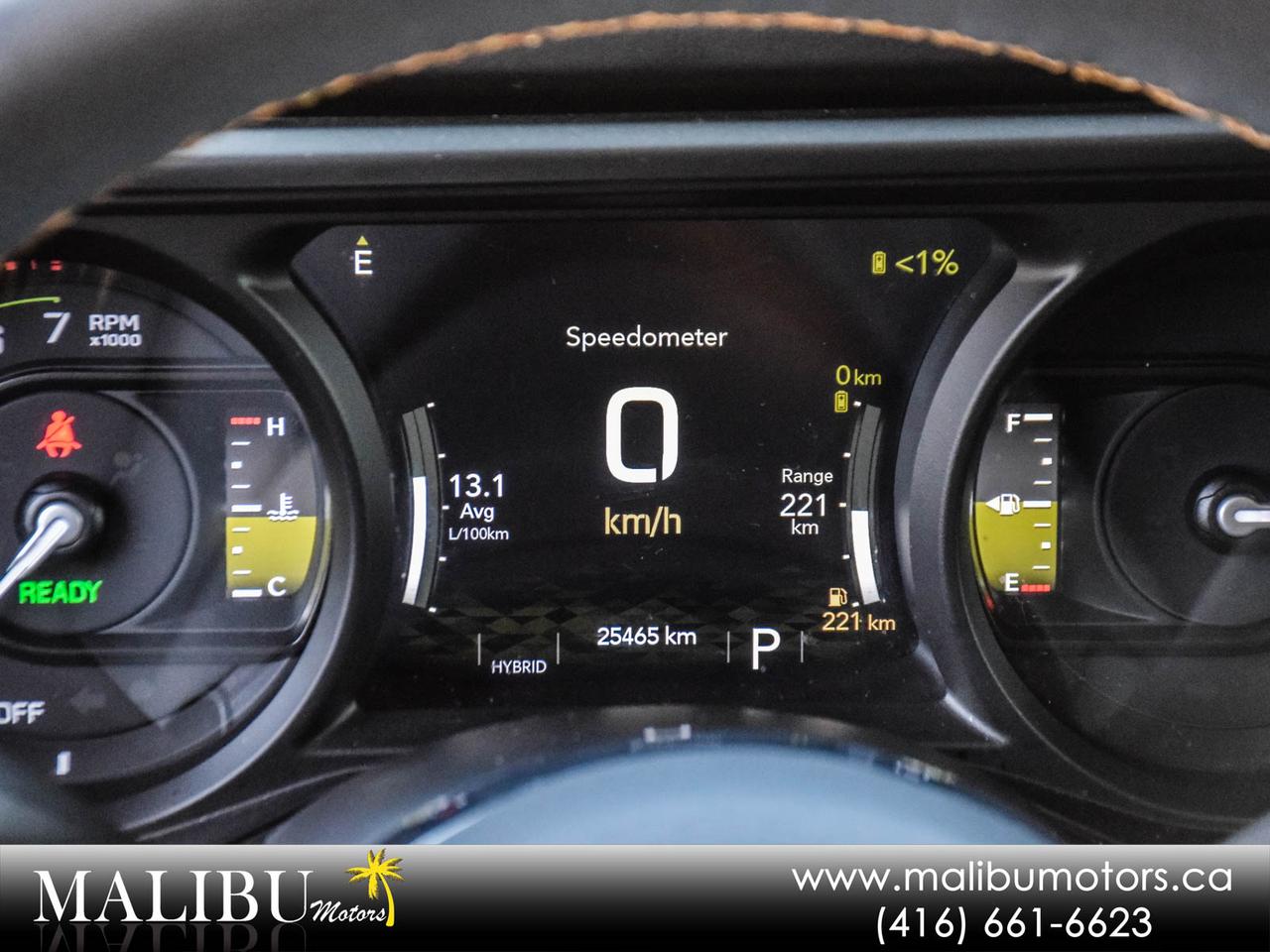 2024 Jeep Wrangler Sahara Photo