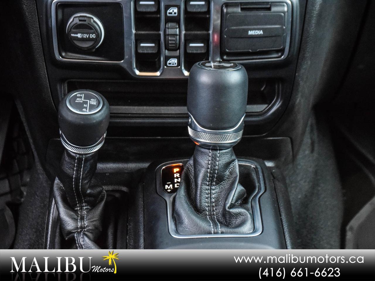 2024 Jeep Wrangler Sahara Photo