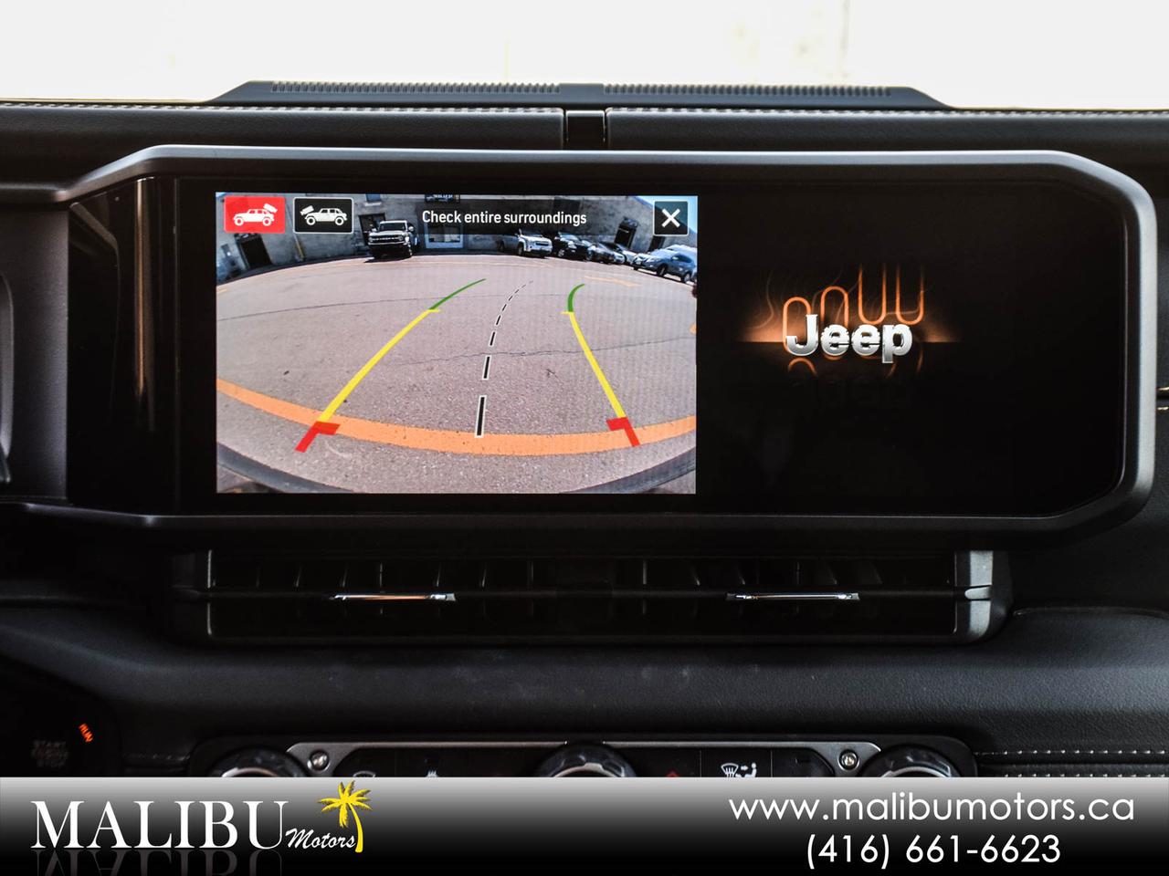 2024 Jeep Wrangler Sahara Photo