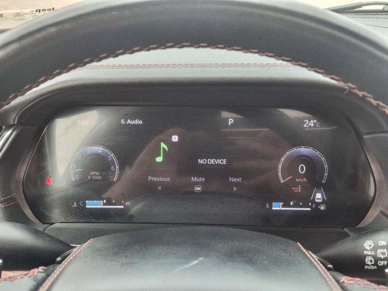 2023 Jeep Grand Cherokee Summit 4x4 | Leather | Pano Sunroof | Rear Entertainment | Heads Up Display | BSM | and More ! Photo