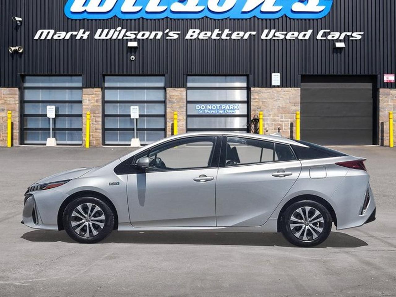 2020 Toyota Prius Prime Upgrade | Leather | Nav | Heated Seats | Power Seat | Works with CarPlay | Rear Camera | and More ! Photo2