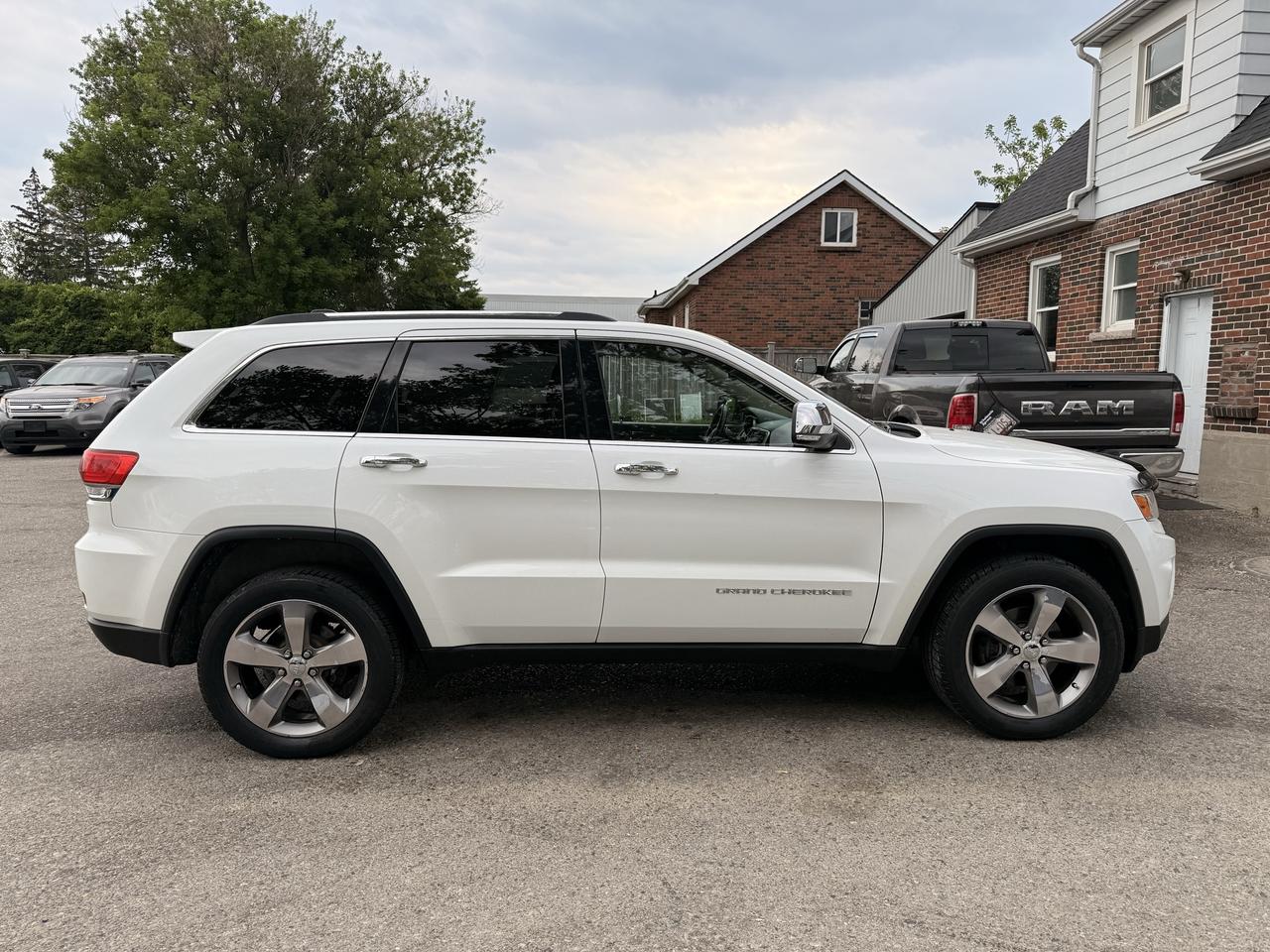 2014 Jeep Grand Cherokee Limited Photo