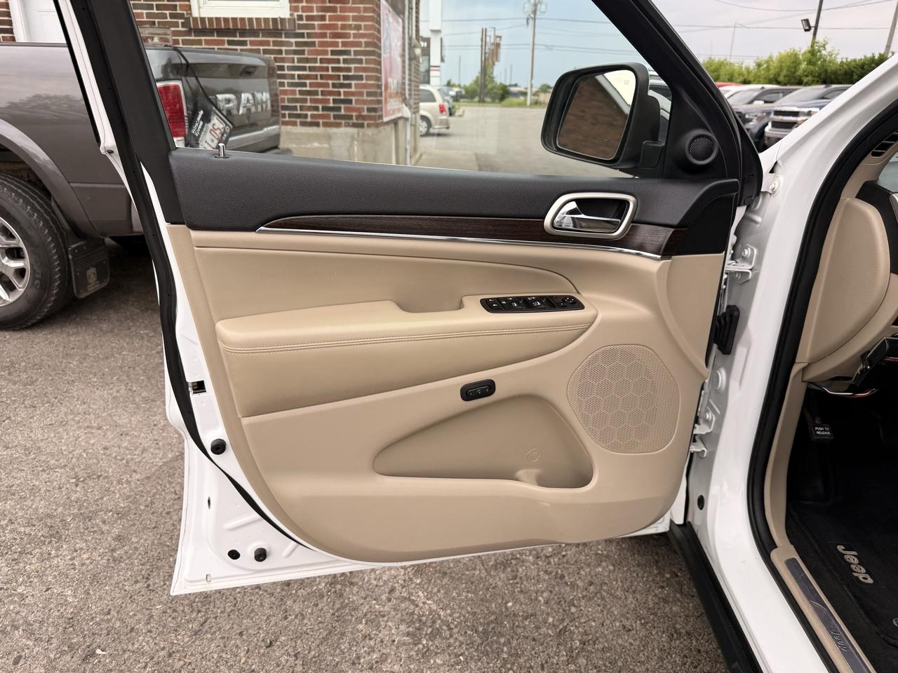 2014 Jeep Grand Cherokee Limited Photo