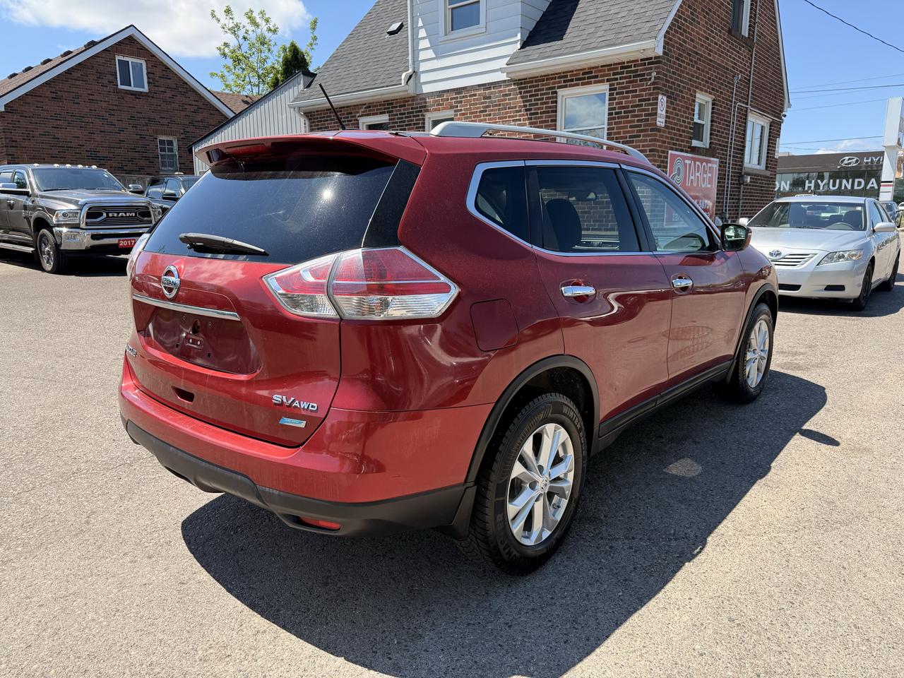 2015 Nissan Rogue SV | AWD Photo
