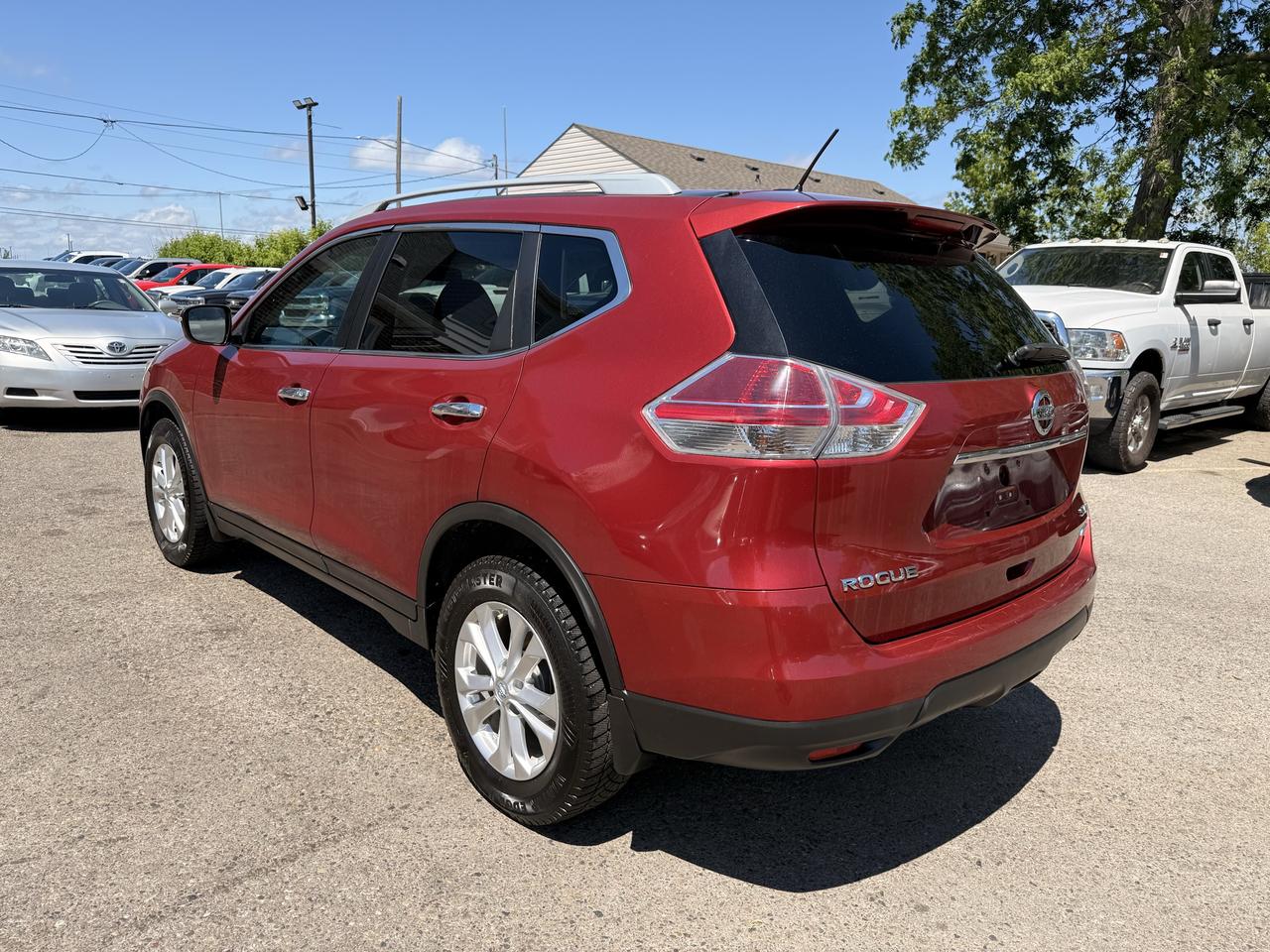 2015 Nissan Rogue SV | AWD Photo