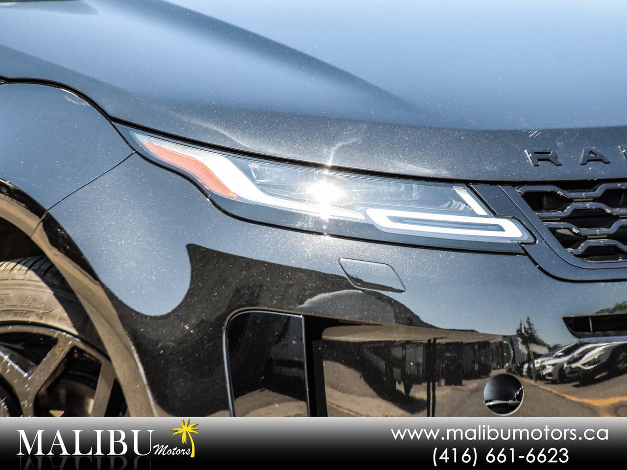 2023 Land Rover Range Rover Evoque SE Photo