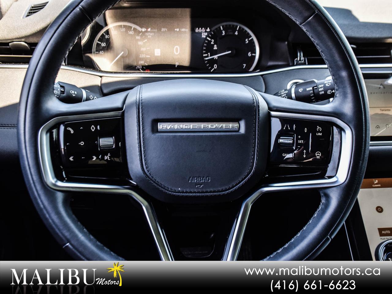 2023 Land Rover Range Rover Evoque SE Photo