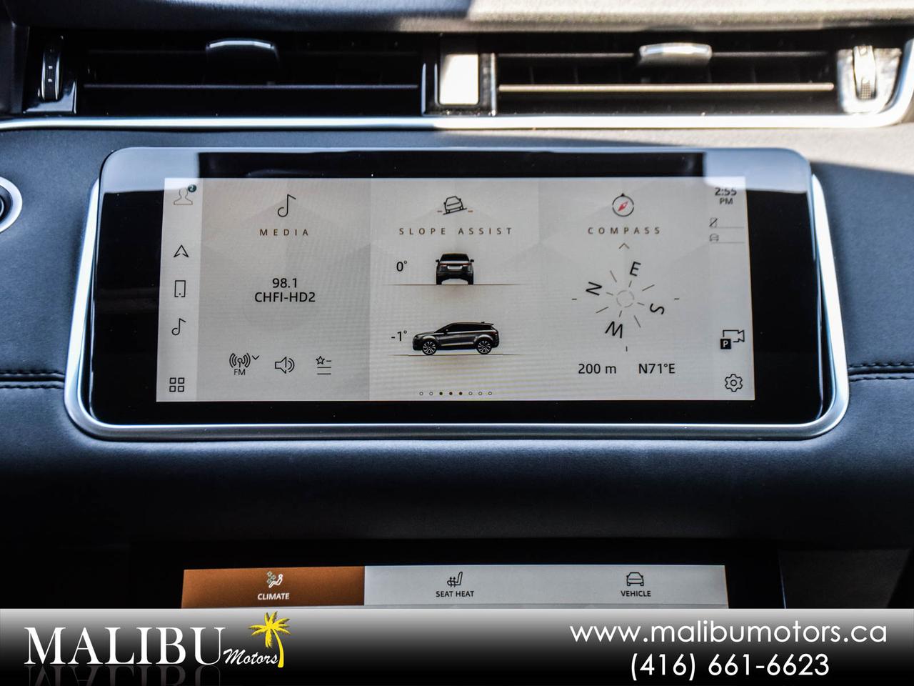 2023 Land Rover Range Rover Evoque SE Photo