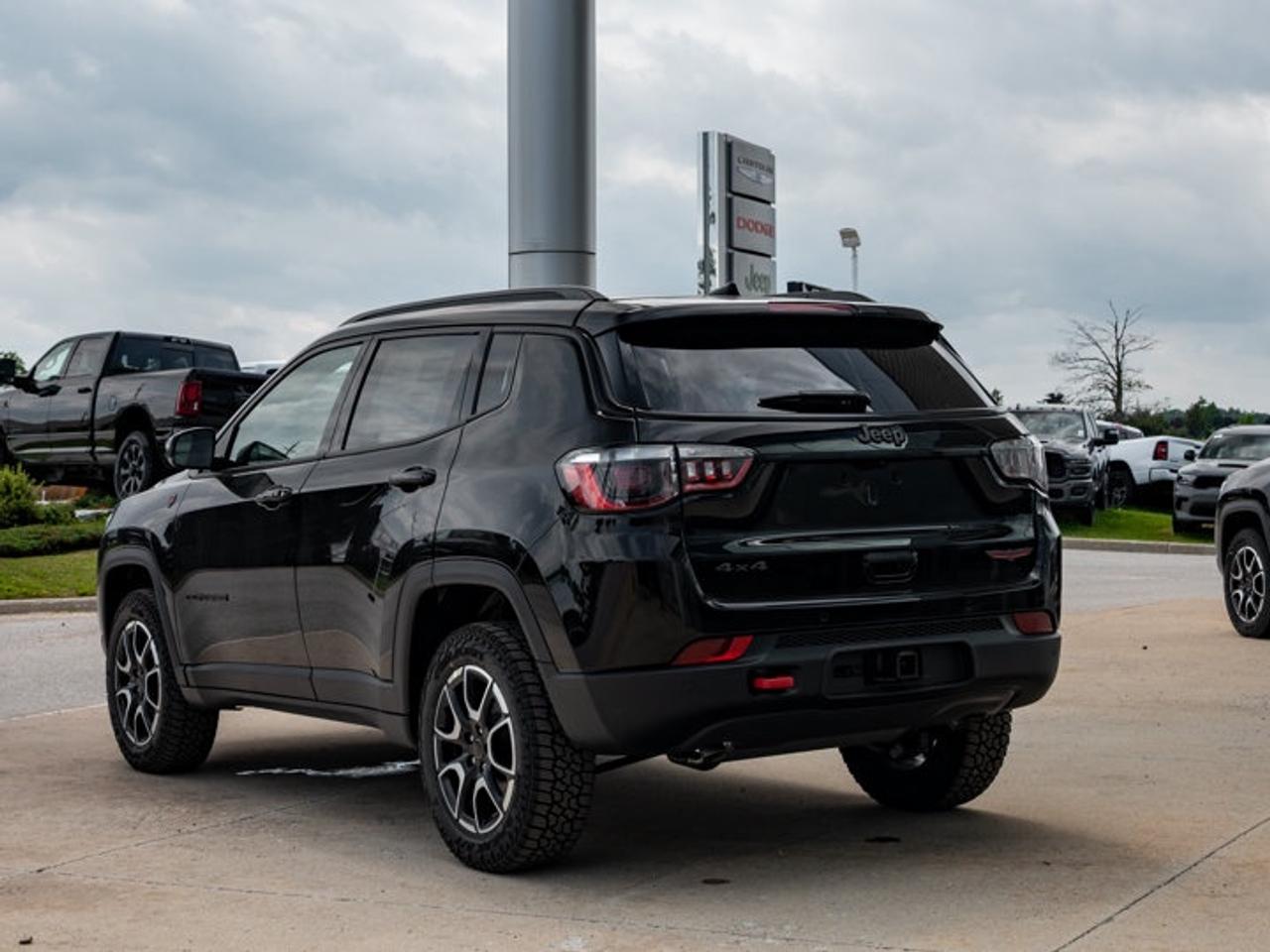 2026 Jeep Compass Trailhawk Photo