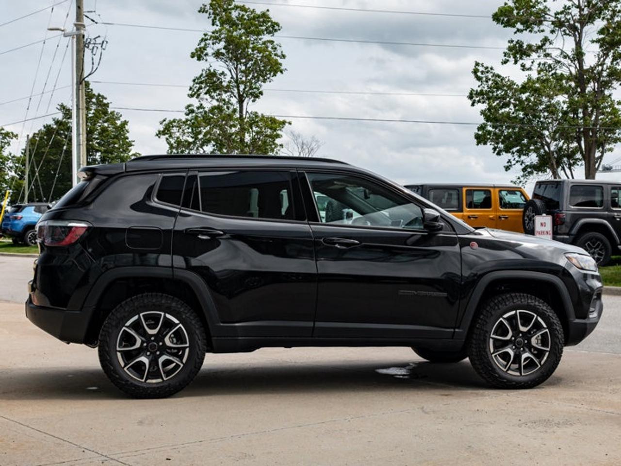 2026 Jeep Compass Trailhawk Photo