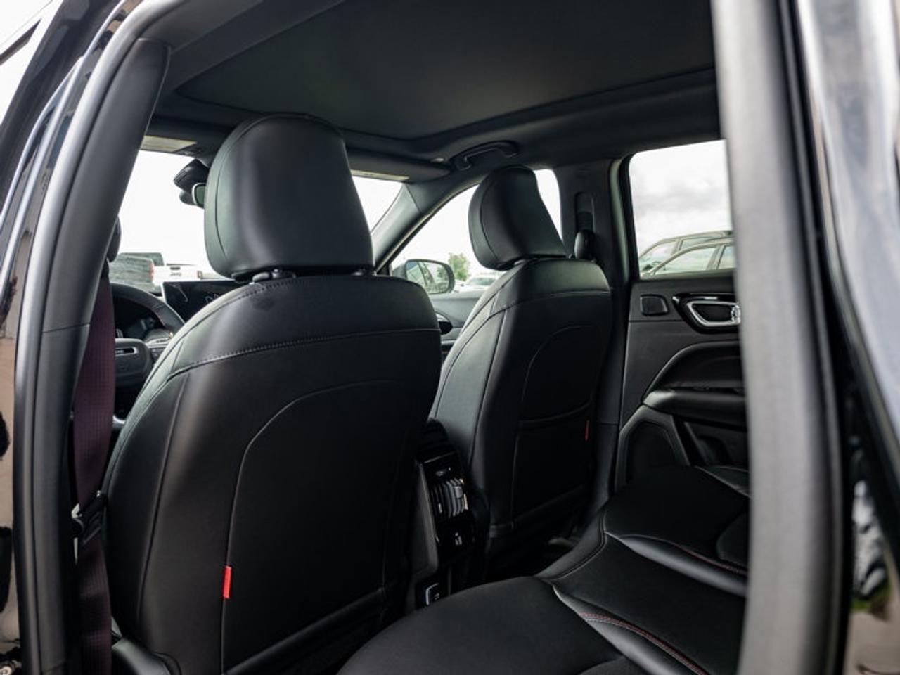 2026 Jeep Compass Trailhawk Photo
