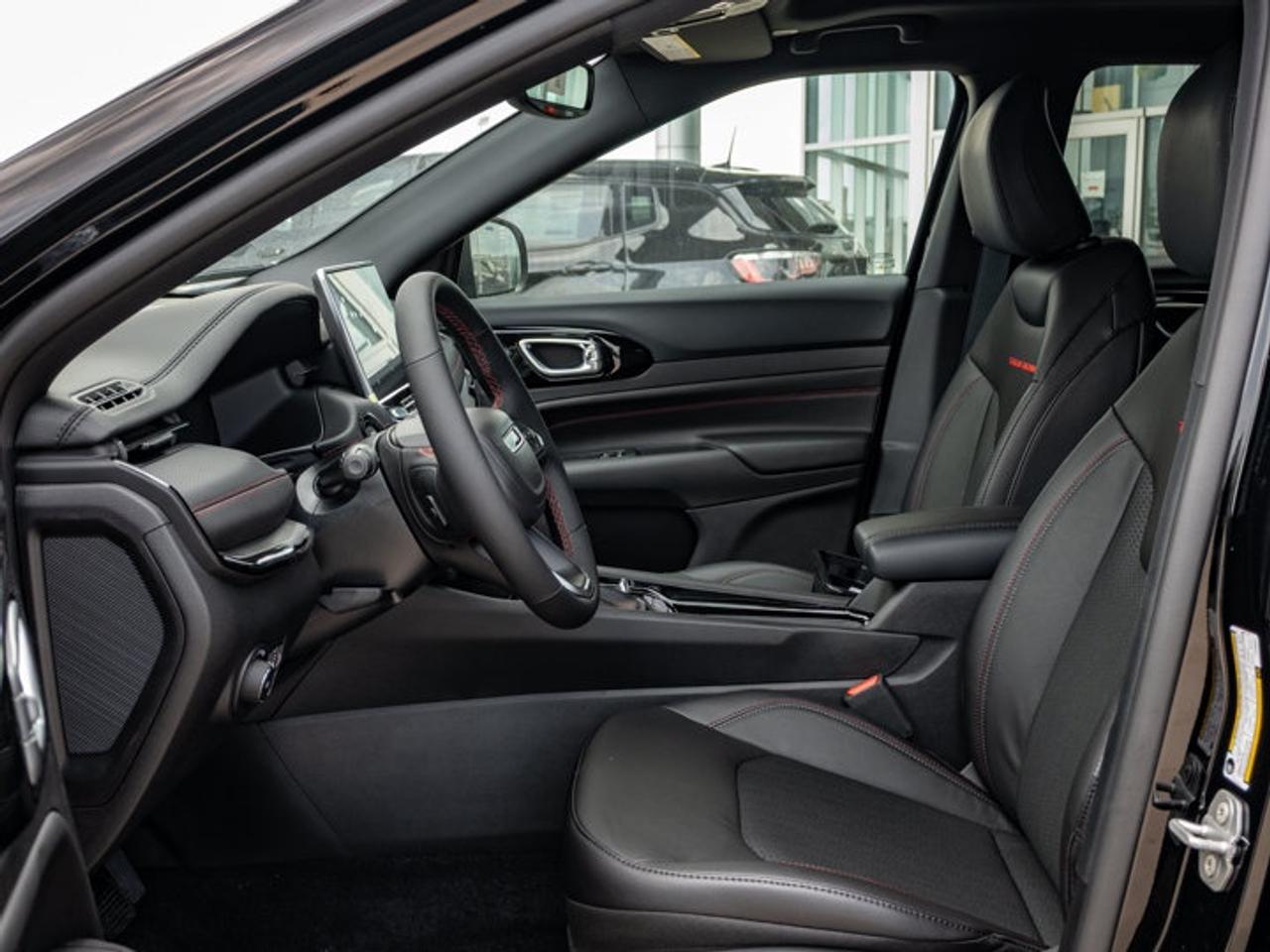 2026 Jeep Compass Trailhawk Photo