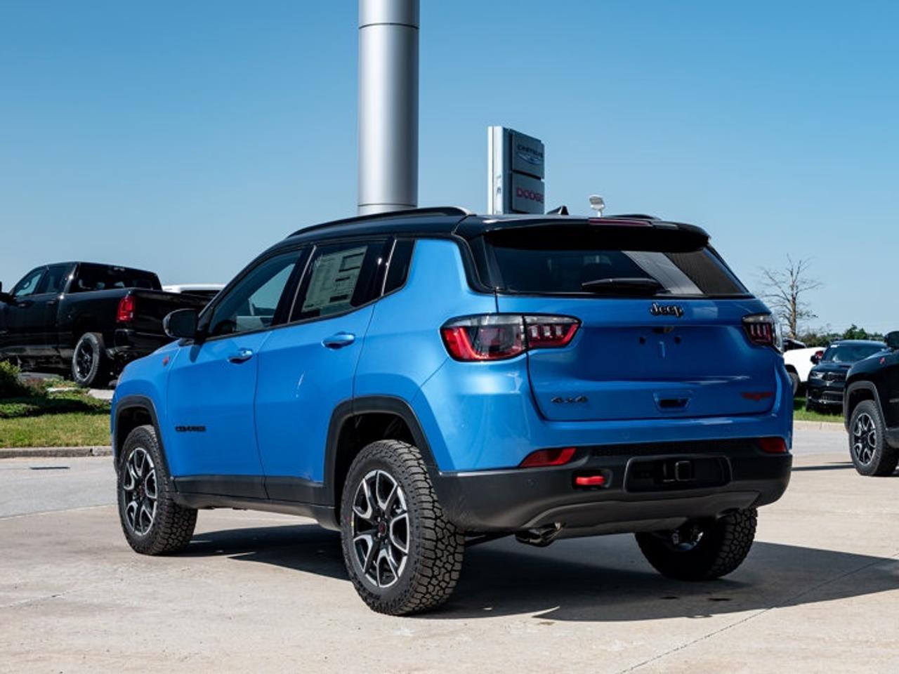 2026 Jeep Compass Trailhawk Photo