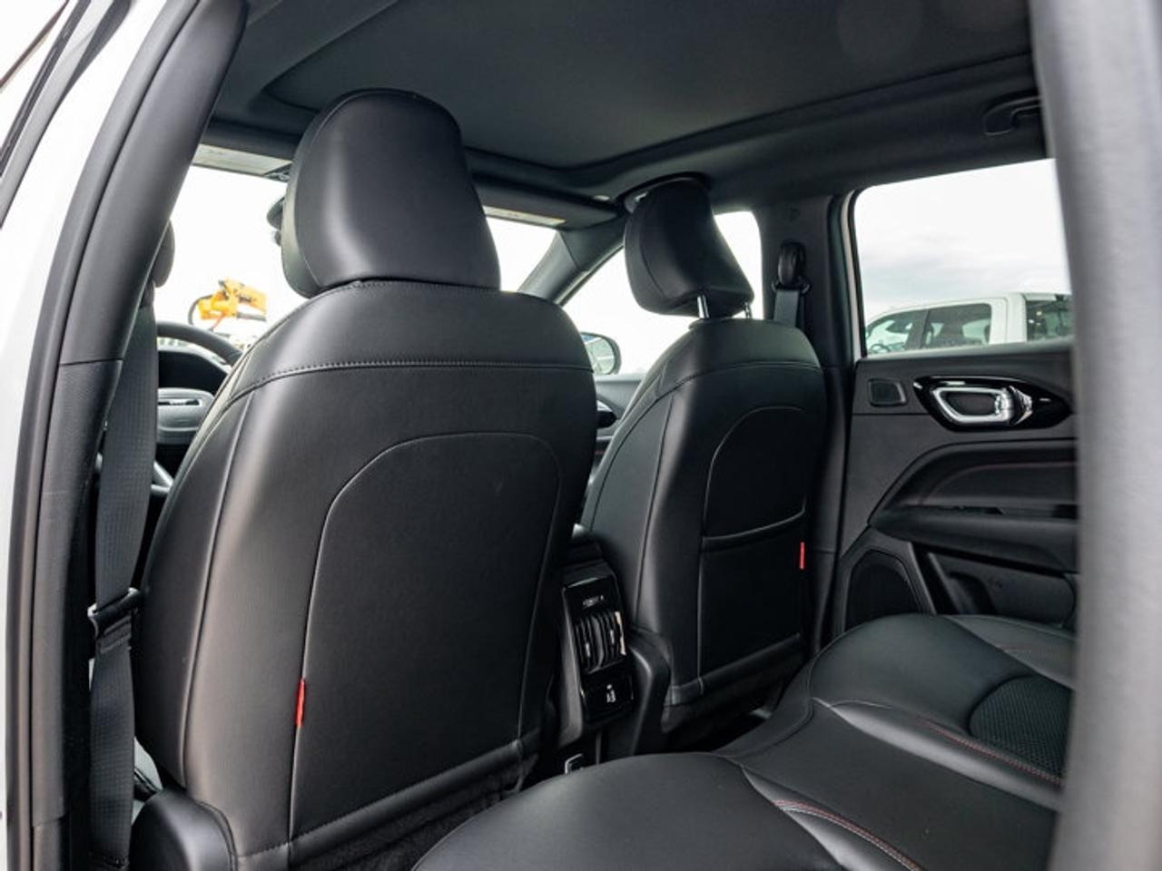 2026 Jeep Compass Trailhawk Photo