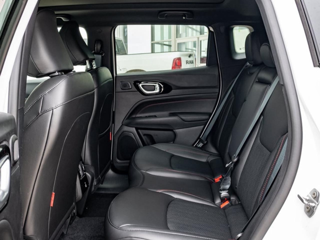 2026 Jeep Compass Trailhawk Photo