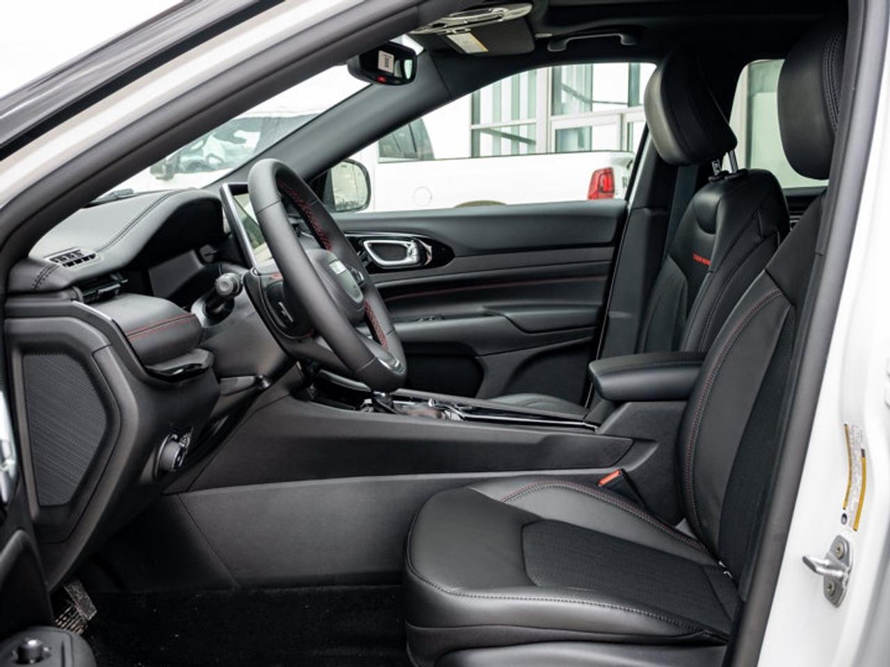 2026 Jeep Compass Trailhawk Photo